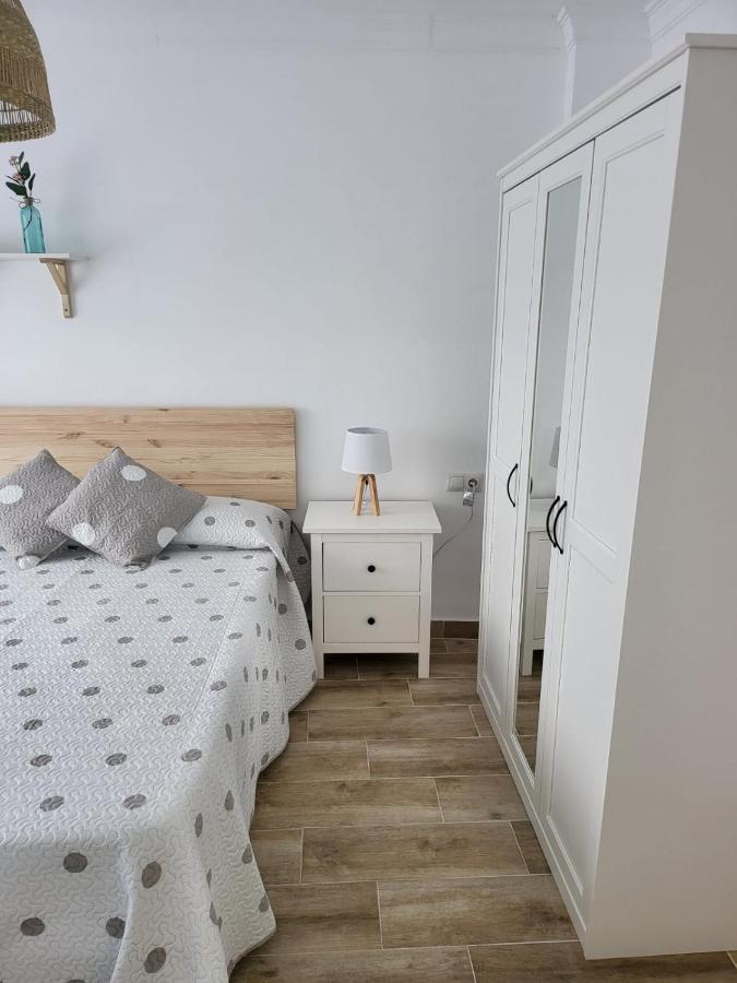 Apartamento Sh Malaga Bagian luar foto